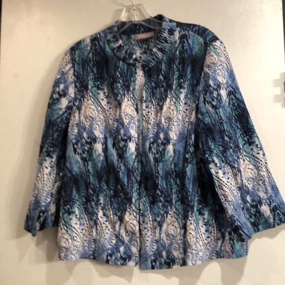 Chico’s Open Jacket in Chico’s size 1 or medium blue and white - Picture 14 of 14